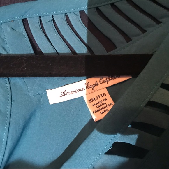 Light weight sleeveless dress FREE WITH PURCHASE JUST BUNDLE - Picture 3 of 3